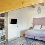 Don Giulio Luxury Jacuzzi 招待所 维克艾库塞