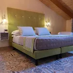 招待所 Don Giulio Luxury Jacuzzi 维克艾库塞