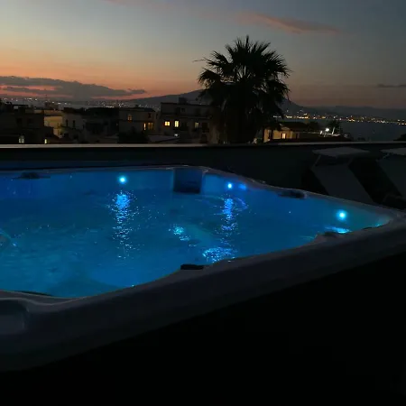 ゲストハウス Don Giulio Luxury Jacuzzi 4*