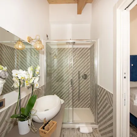 Гостевой дом Don Giulio Luxury Jacuzzi 4*